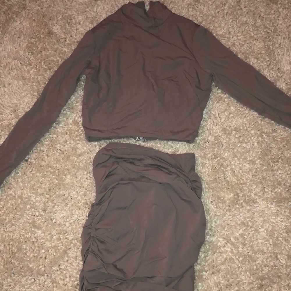Two piece skirt set
